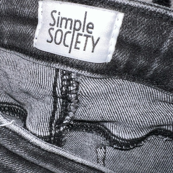 Brand Simple Society size 8 color black - Picture 3 of 3